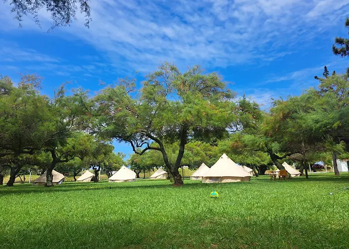 Кемпинг Bearsu Nature Almoxarife *